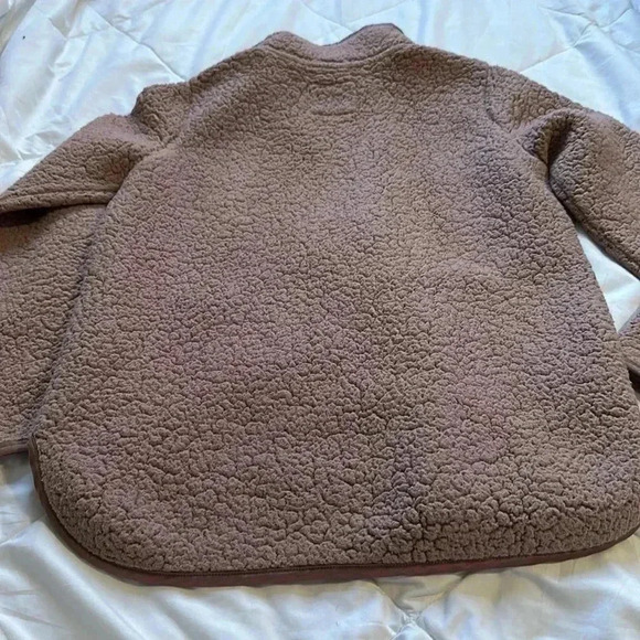 Abercrombie & Fitch Sherpa Half-Zip Satin Trim Sweatshirt in Mauve size small - Picture 8 of 8